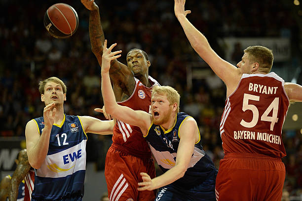 门虎在面对 门虎在面对