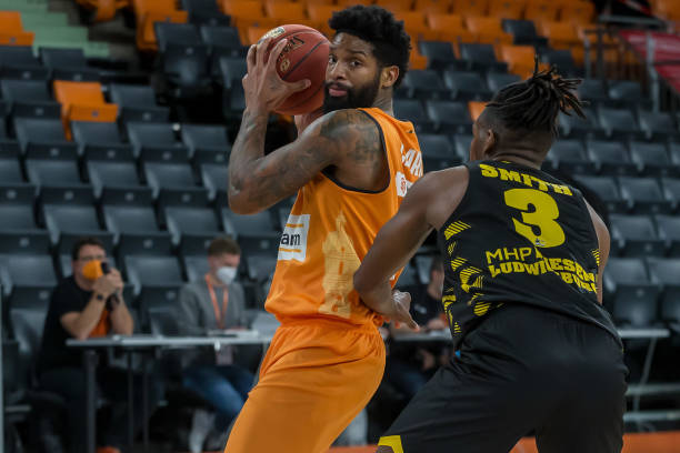 老将引援 老将引援